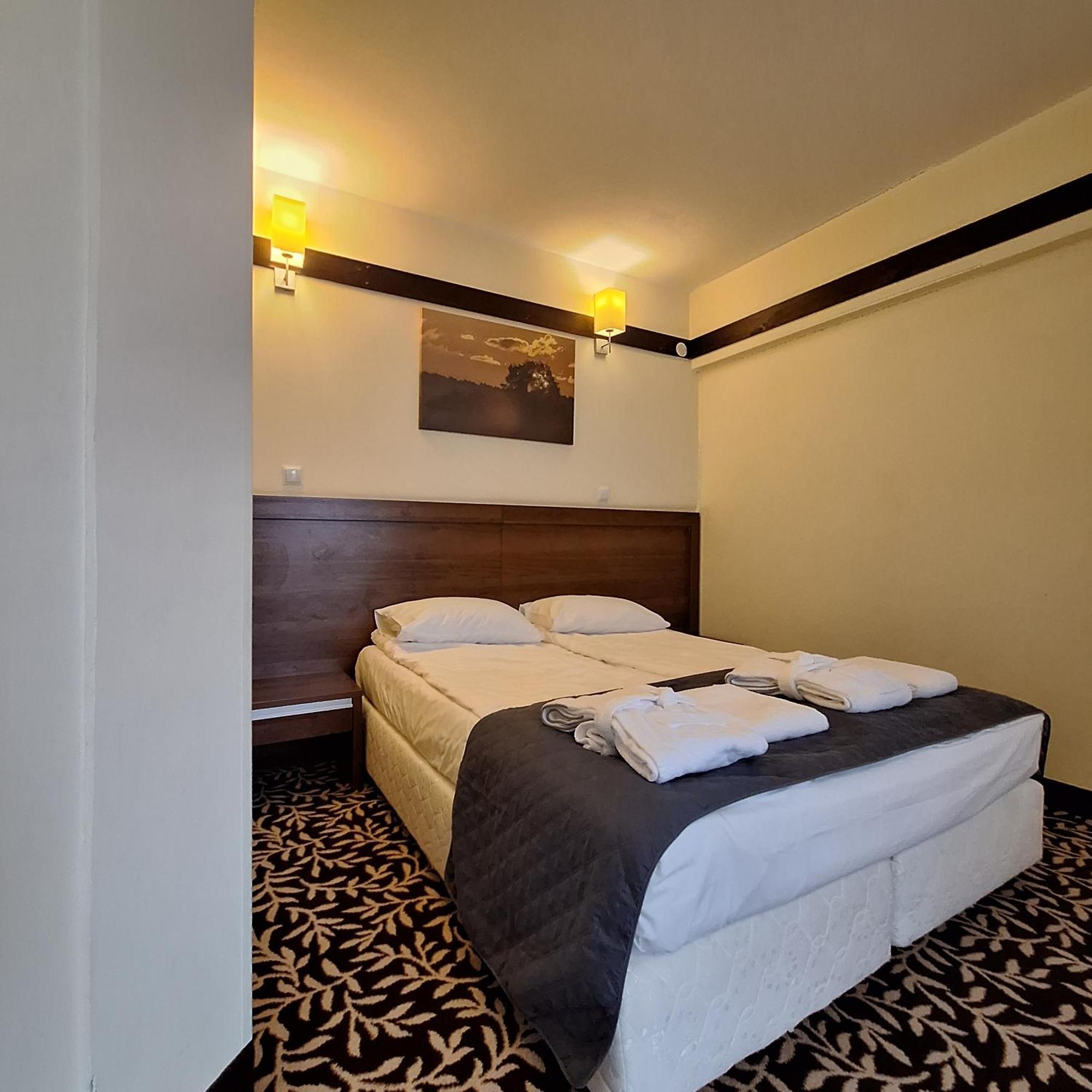 Hotel I Aquapark Olender Torun Bagian luar foto