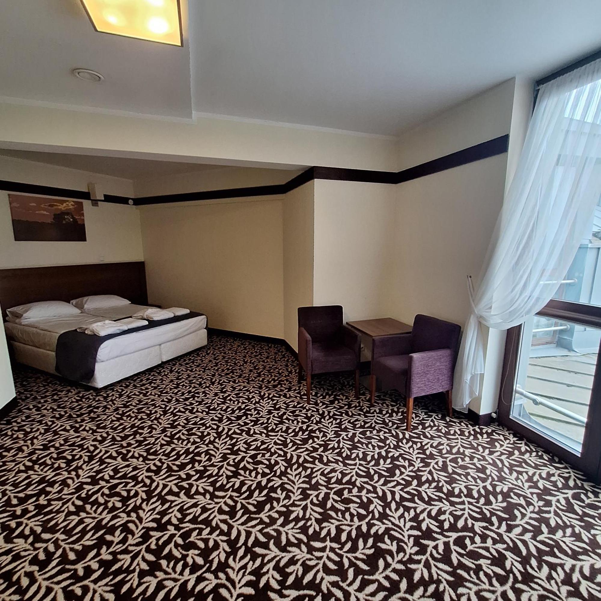 Hotel I Aquapark Olender Torun Bagian luar foto